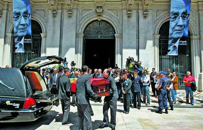 Lisboa rinde homenaje a José Saramago El regreso del escritor pródigo