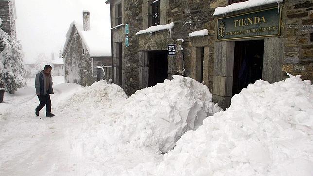 La Nieve Y El Viento Ponen En Alerta A Provincias Espa Olas