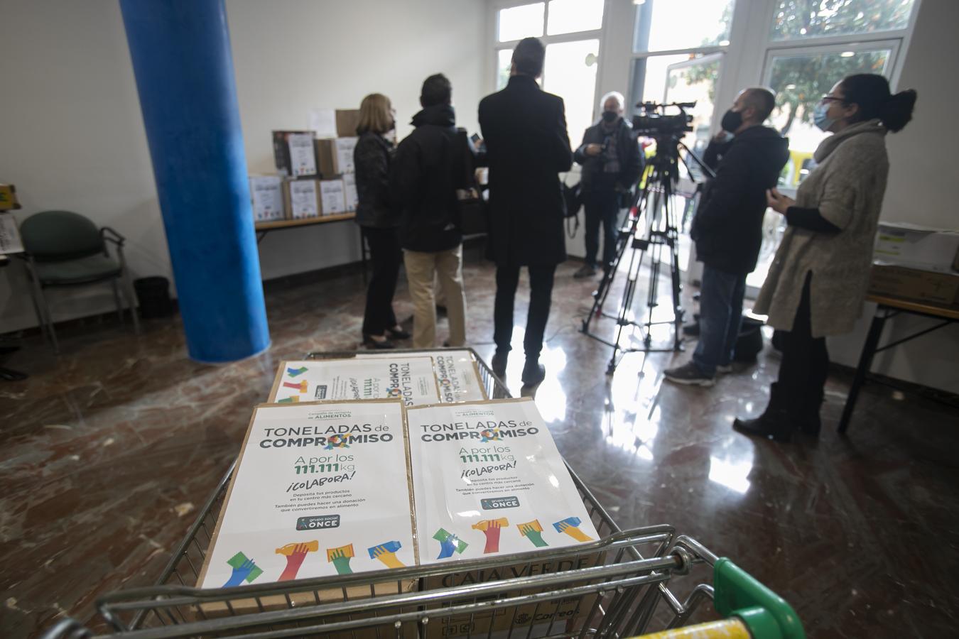 La Once Entrega En C Rdoba M S De Kilos De Comida Al Banco De