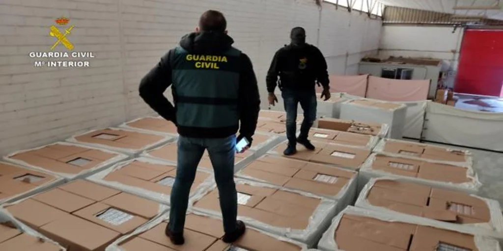 Golpe al tabaco ilegal La Guardia Civil aprehende casi medio millón