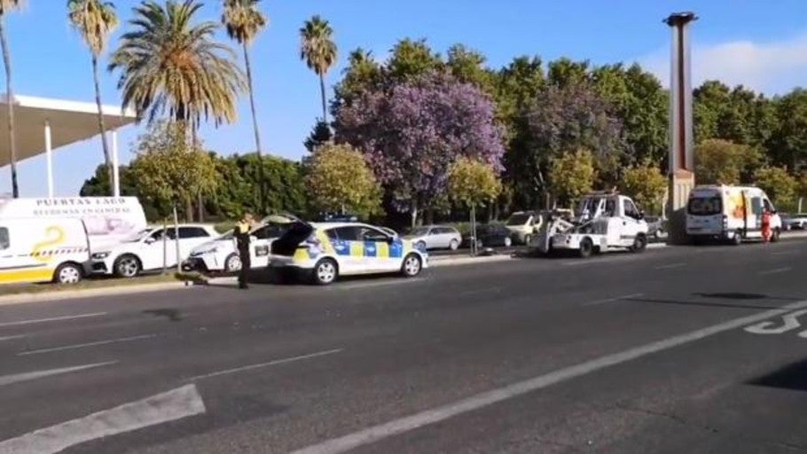 Herido Leve Un Motorista Tras Caerse Y Chocar Contra La Mediana De La