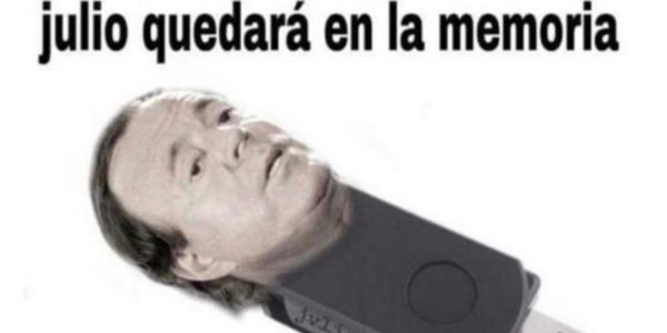 Julio Iglesias Rey Del Verano Y De Los Memes