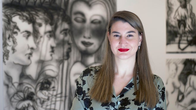 Ester Almeda, directora de la galería
