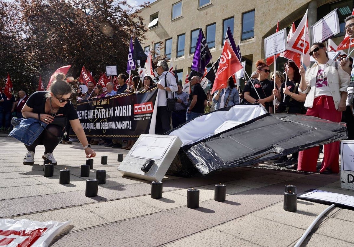 CCOO Y UGT Reclaman Proteger A Los Trabajadores Frente Al Cambio