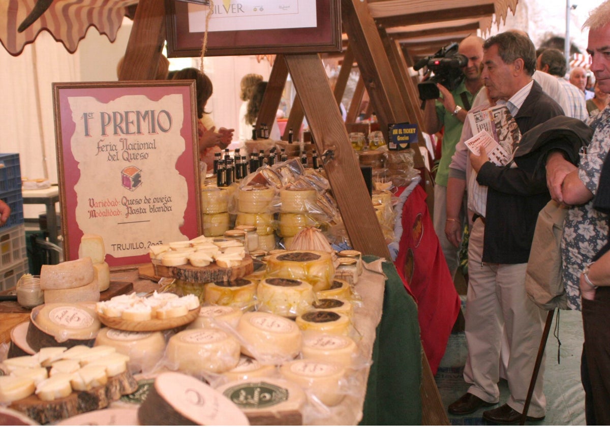 Feria Del Queso De Zuheros Fecha Variedades Actividades Y Aparcamiento