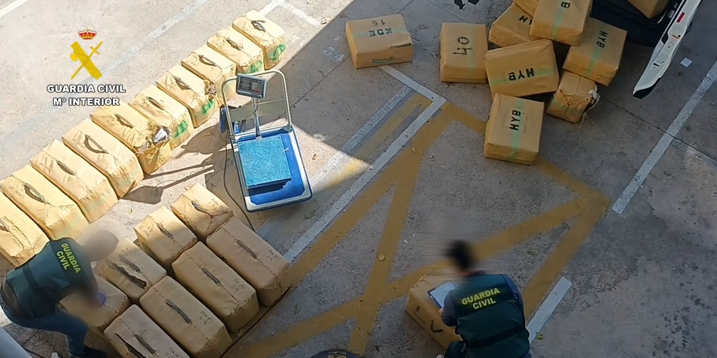 La Guardia Civil asesta un duro golpe al narcotráfico 1 800 kilos de