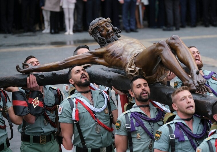 El desembarco de la Legión en Málaga con el Cristo de la Buena Muerte, en imágenes