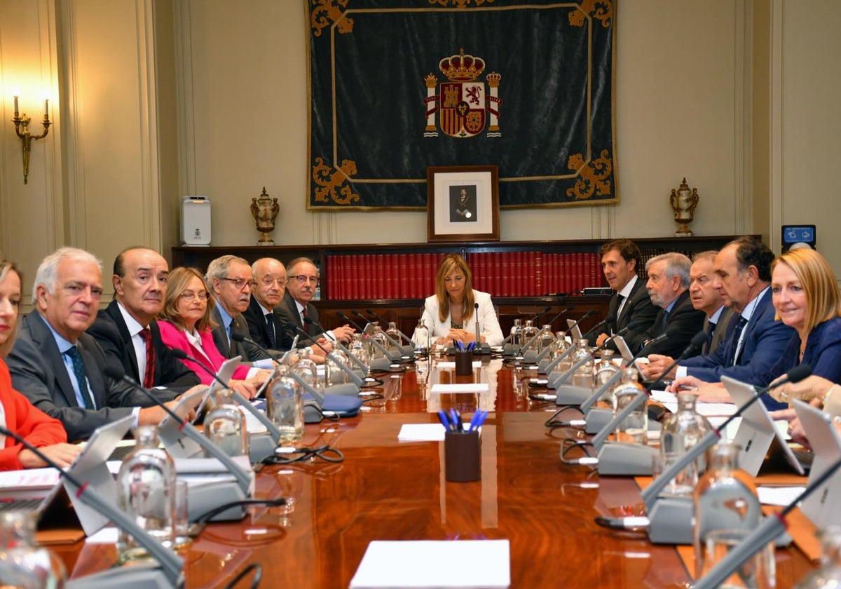 El Supremo rechaza suspender de momento la delegación de voto en la