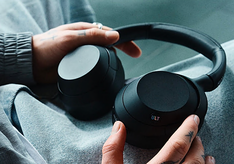 Ofertas MediaMarkt: estos auriculares inalámbricos Sony con 50 horas de autonomía pueden ser tuyos con un 35% de descuento