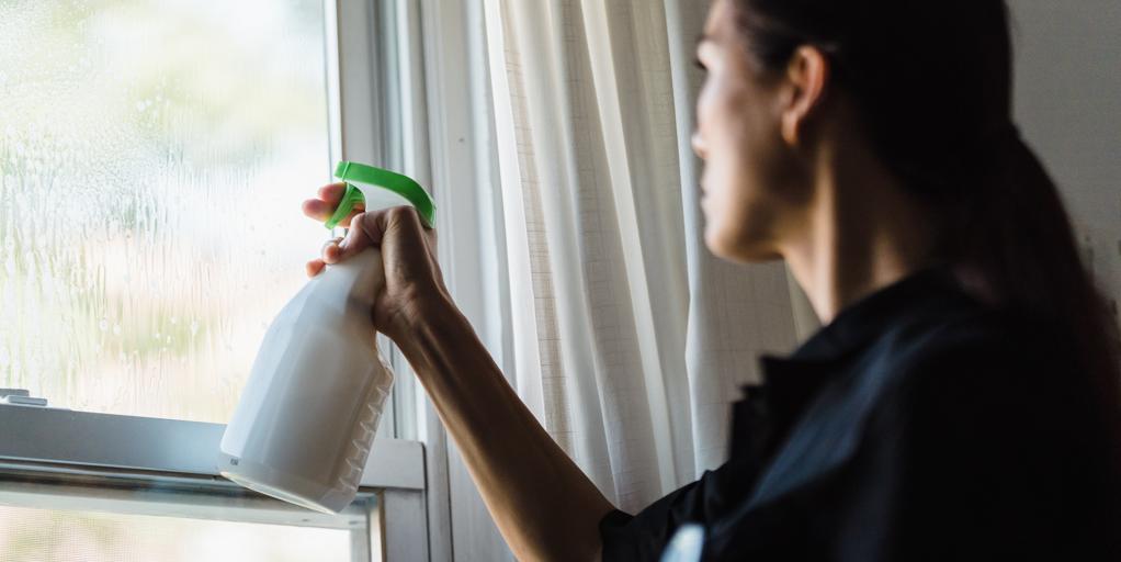 Cómo limpiar de forma correcta el agua de las ventanas