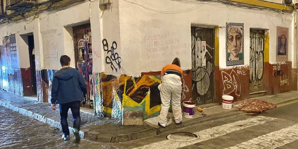 El Ayuntamiento De Sevilla Cambia Su Estrategia Contra Los Grafitis Y