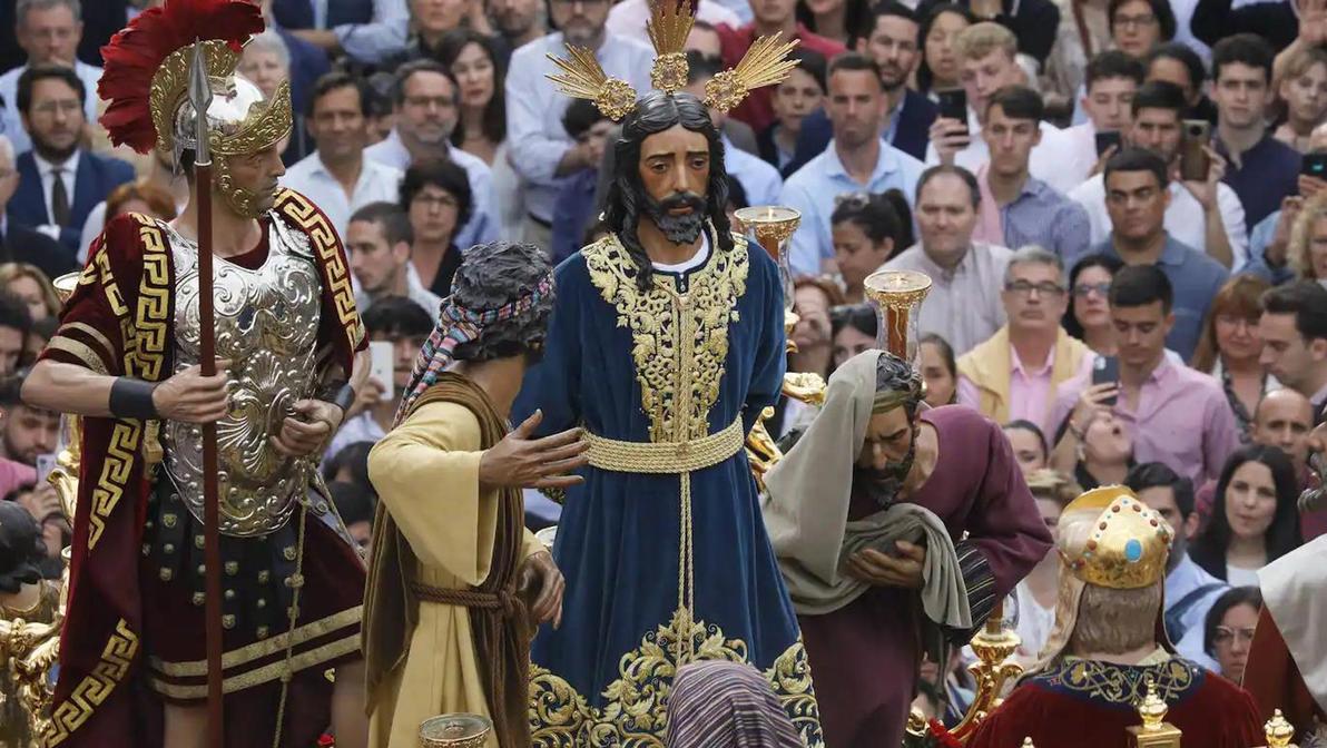 Itinerarios Y Horarios Del Martes Santo En Sevilla De La Semana Santa