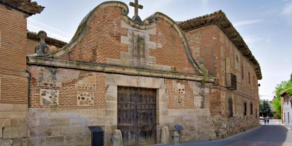 El Pueblo A Menos De Una Hora De Madrid Con 5 Monumentos Declarados