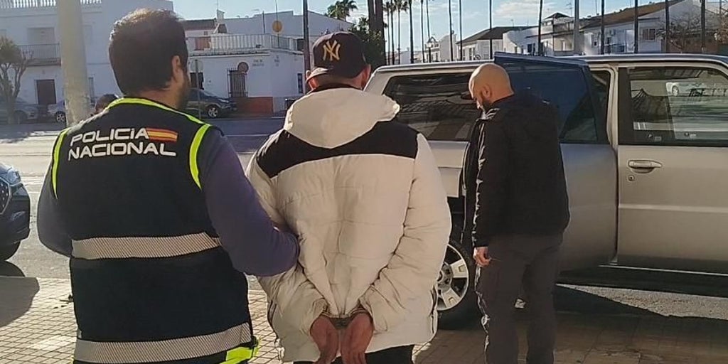 Tres Detenidos Por Explotar Sexualmente A Mujeres En Un Piso De Lepe