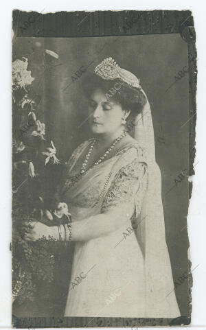 Retrato de Alejandra Románova emperatriz consorte de Nicolas II de Rusia