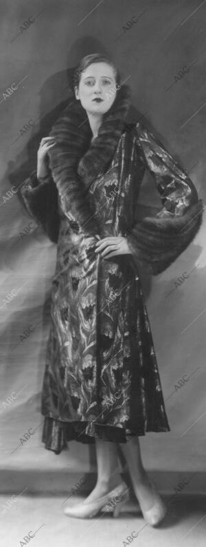 En la Imagen, abrigo de 1929. Modelo de Dupony Magnin