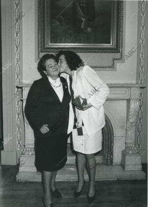 Blanca Fernández Ochoa con su madre