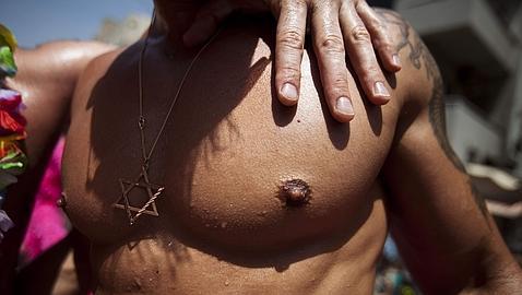 El ataque a la flotilla marca la marcha gay en Tel Aviv