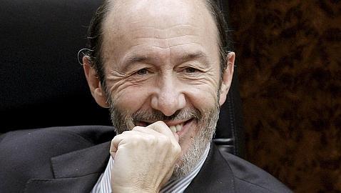 Rubalcaba se salva del suspenso general