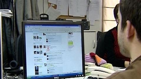 El PP pide espacios para denunciar abusos en las redes sociales