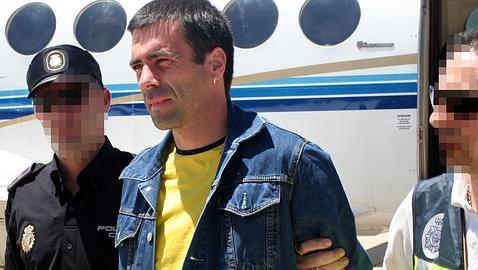 Trasladados desde Francia los etarras «Susper» y Saenz Olarra