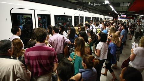 Sin acuerdo para detener la huelga de Metro