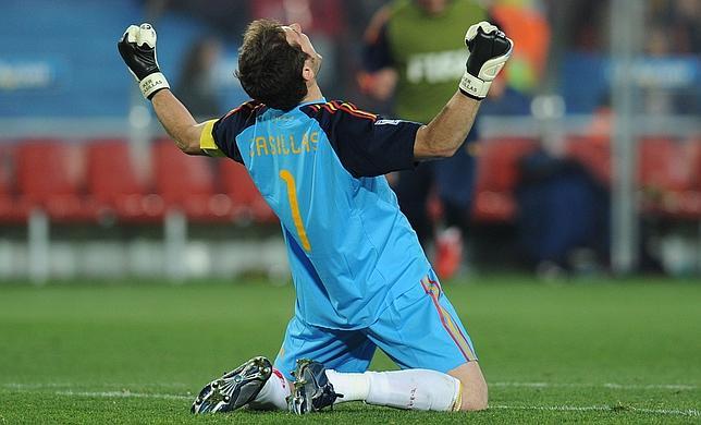 Casillas exhibe el «1»