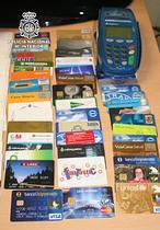 Cae una banda que estafó 2,5 millones con tarjetas falsas