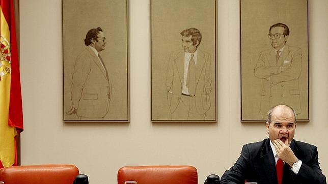 Chaves discrepa de las críticas de Montilla, que atribuye a que «tiene problemas»