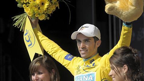 Schleck pide a los aficionados que cesen los pitos a Contador