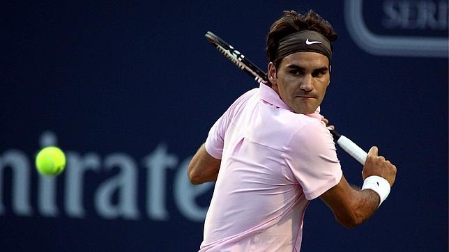 Todo parece de color de rosa para Federer