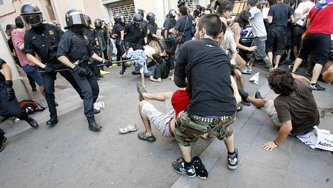 Sin incidentes en el acto por la libertad del detenido en el homenaje a Laura Riera
