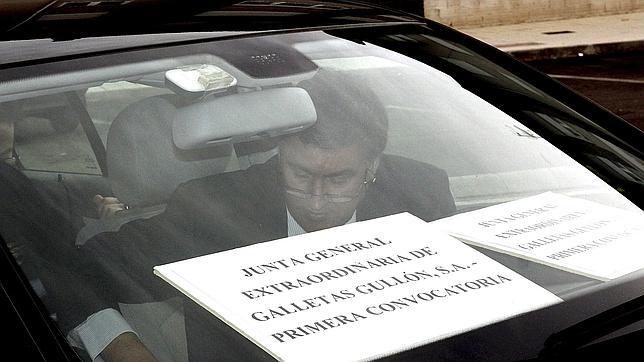 Junta de accionistas en un Mercedes