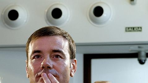 El equipo de Gómez considera «inaudito» que se deje votar a ex militantes