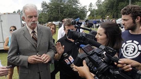Terry Jones no cederá a las presiones para no quemar el Corán