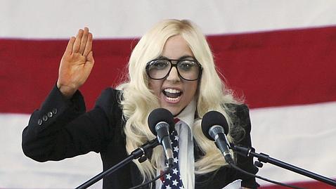 Gaga sigue con su lucha
