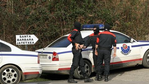 Velasco procesa a cinco presuntos etarras por pretender una matanza contra la Ertzaintza