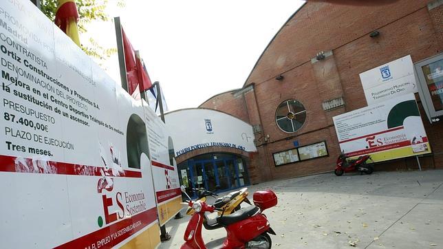 Tres carteles de 1.500 euros para una misma obra