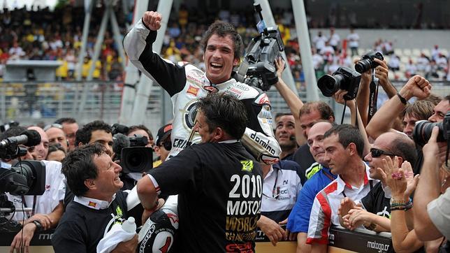 Toni Elías, campeón del mundo de Moto2