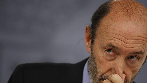 Rubalcaba: «Tengo que defender el apellido de mi padre, que no me lo perdonaría»