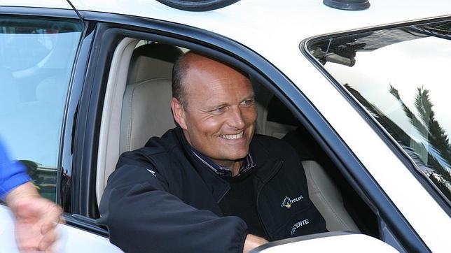 El nuevo jefe de Contador reconoce que se dopó durante toda su carrera