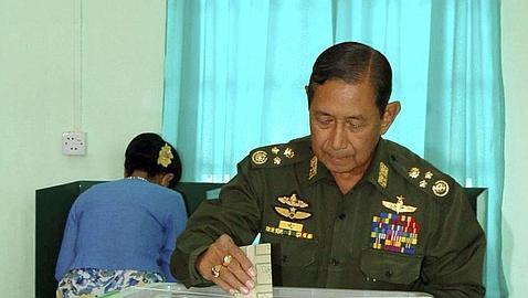 La Junta Militar birmana confirma su victoria por el 80% de los votos