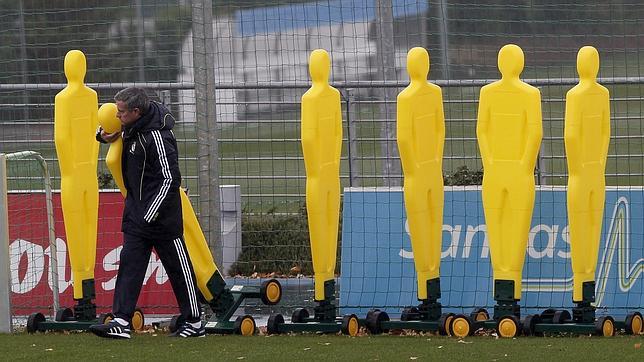 Antiviolencia reclama «medidas disciplinarias» para Preciado y Mourinho