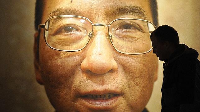 China bloquea la cadena de TV noruega 24 horas antes de la entrega del Nobel a Liu