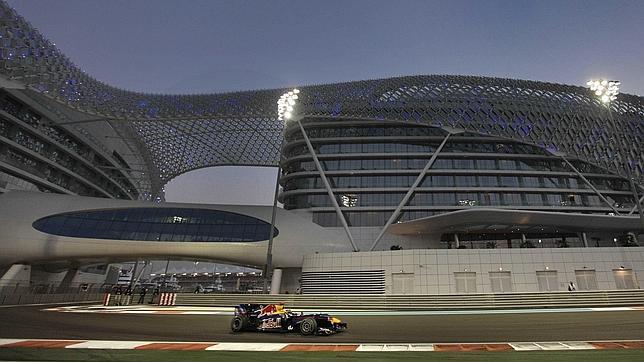 Vettel ya piensa en repetir tras «una temporada fantástica»