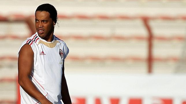 Ronaldinho abandona la concentración de Dubai