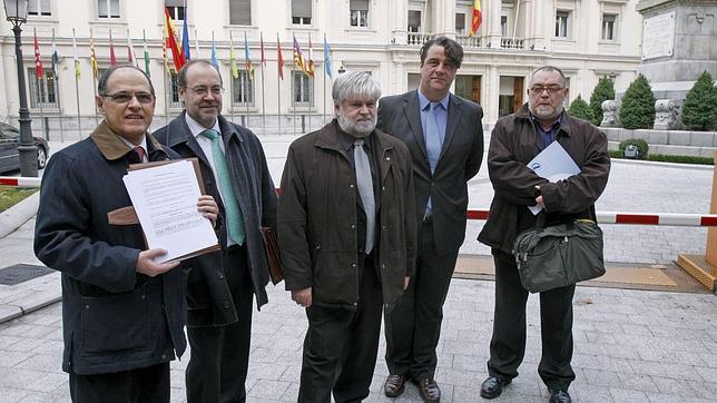 Los internautas piden al Senado que «no reanime el cadáver» de la «Ley Sinde»