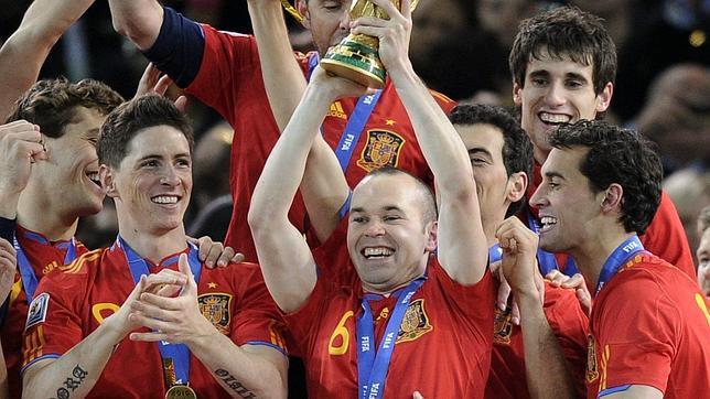 Nadal, Iniesta, Messi y la selección española de fútbol, nominados