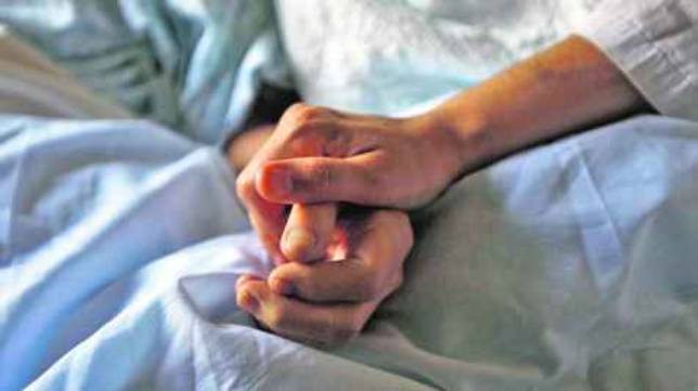 Los médicos piden ayudas exprés para enfermos terminales