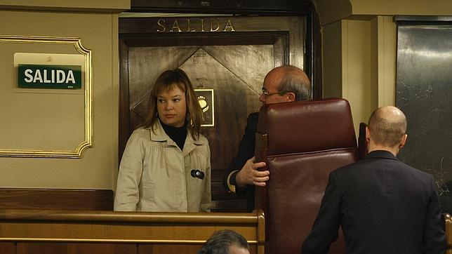 Una asociación gay acusa a Sanidad de dejarles sin subvención por criticar a Pajín